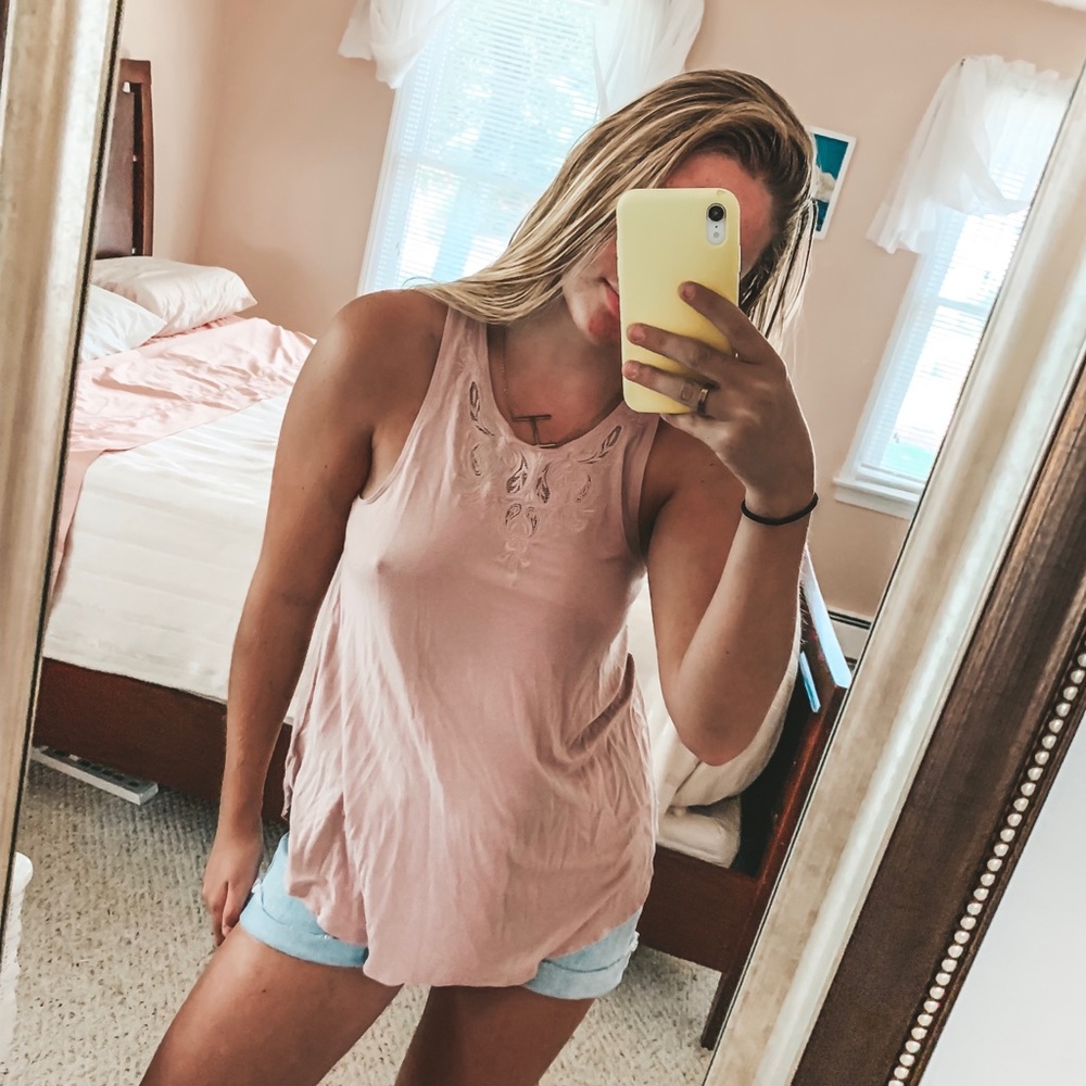 DONATING SOON ❊ American Eagle Tank ❊